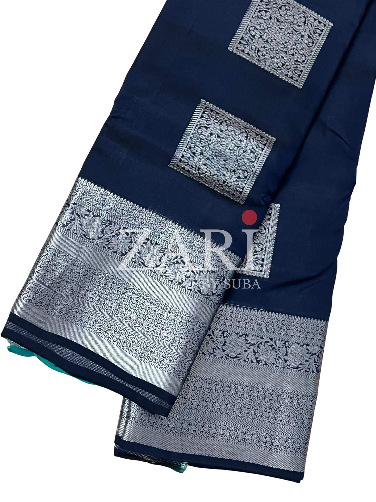 SILVER NIGHT BREEZE - Pure Kanchipuram Soft Silk Saree