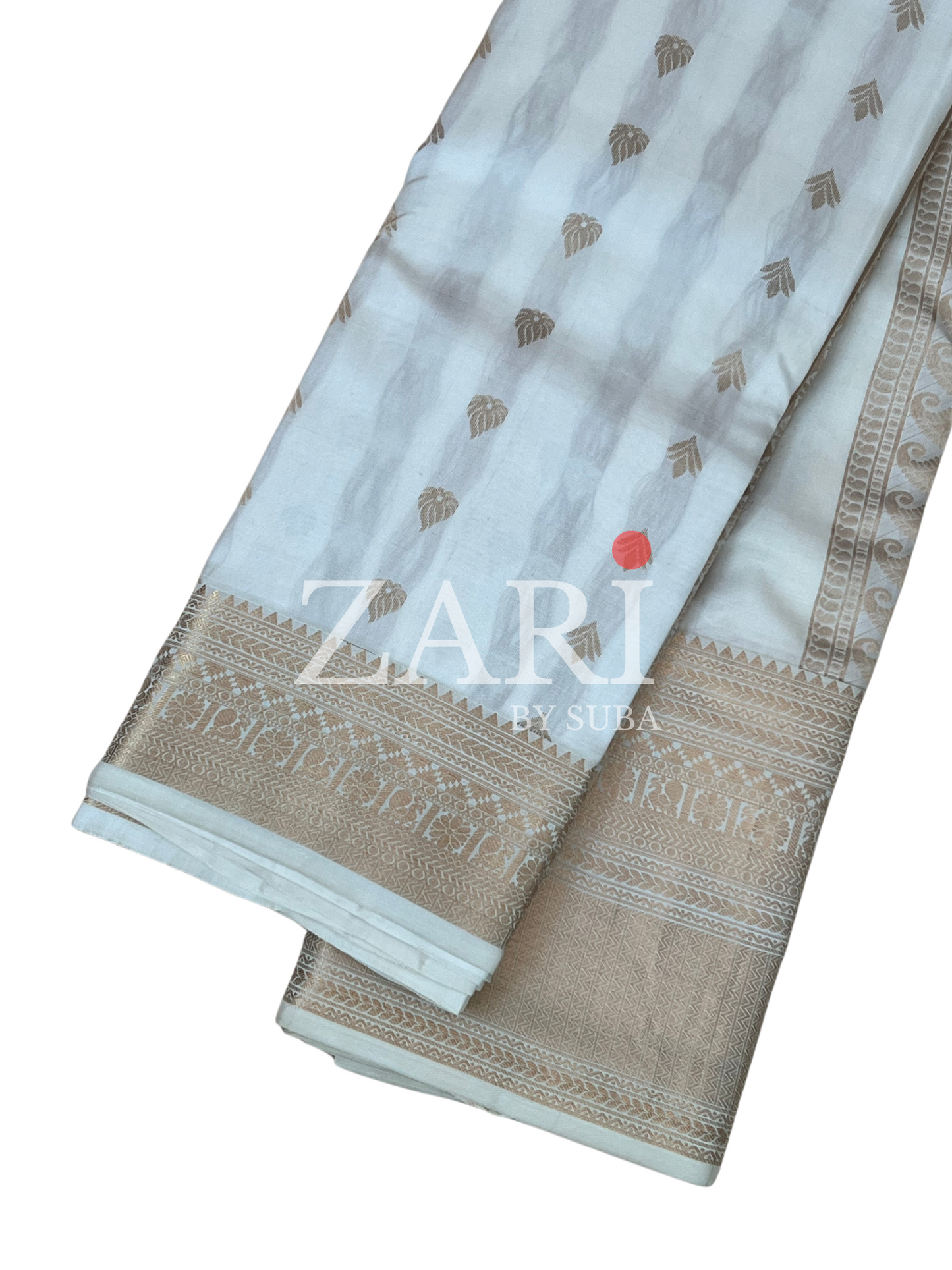 IVORY RADIANCE - Pure Kanchipuram Silk Saree