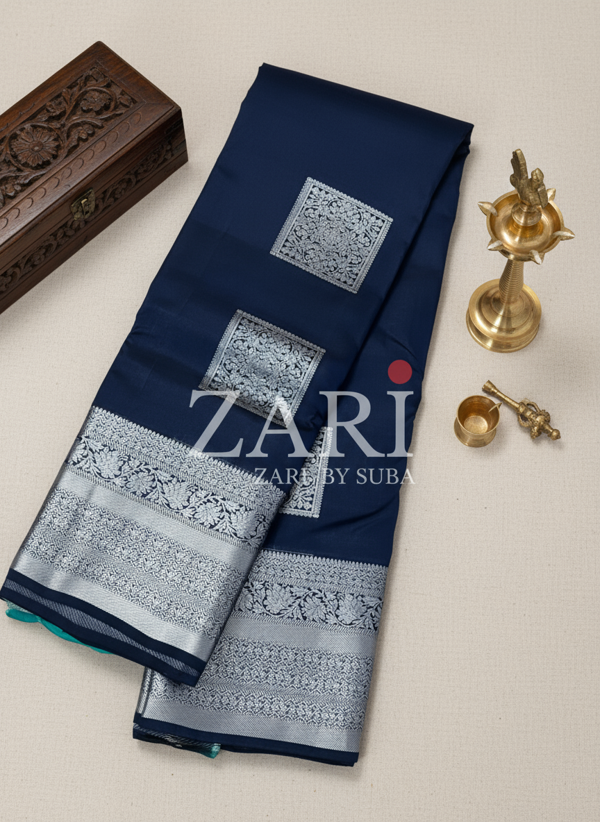 SILVER NIGHT BREEZE - Pure Kanchipuram Soft Silk Saree
