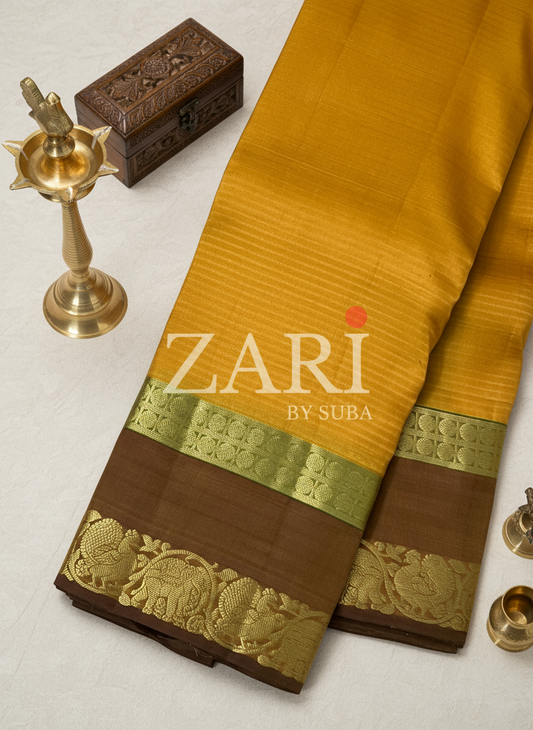 GOLDEN EARTH - Gap Border - Pure Kanchipuram Silk Saree