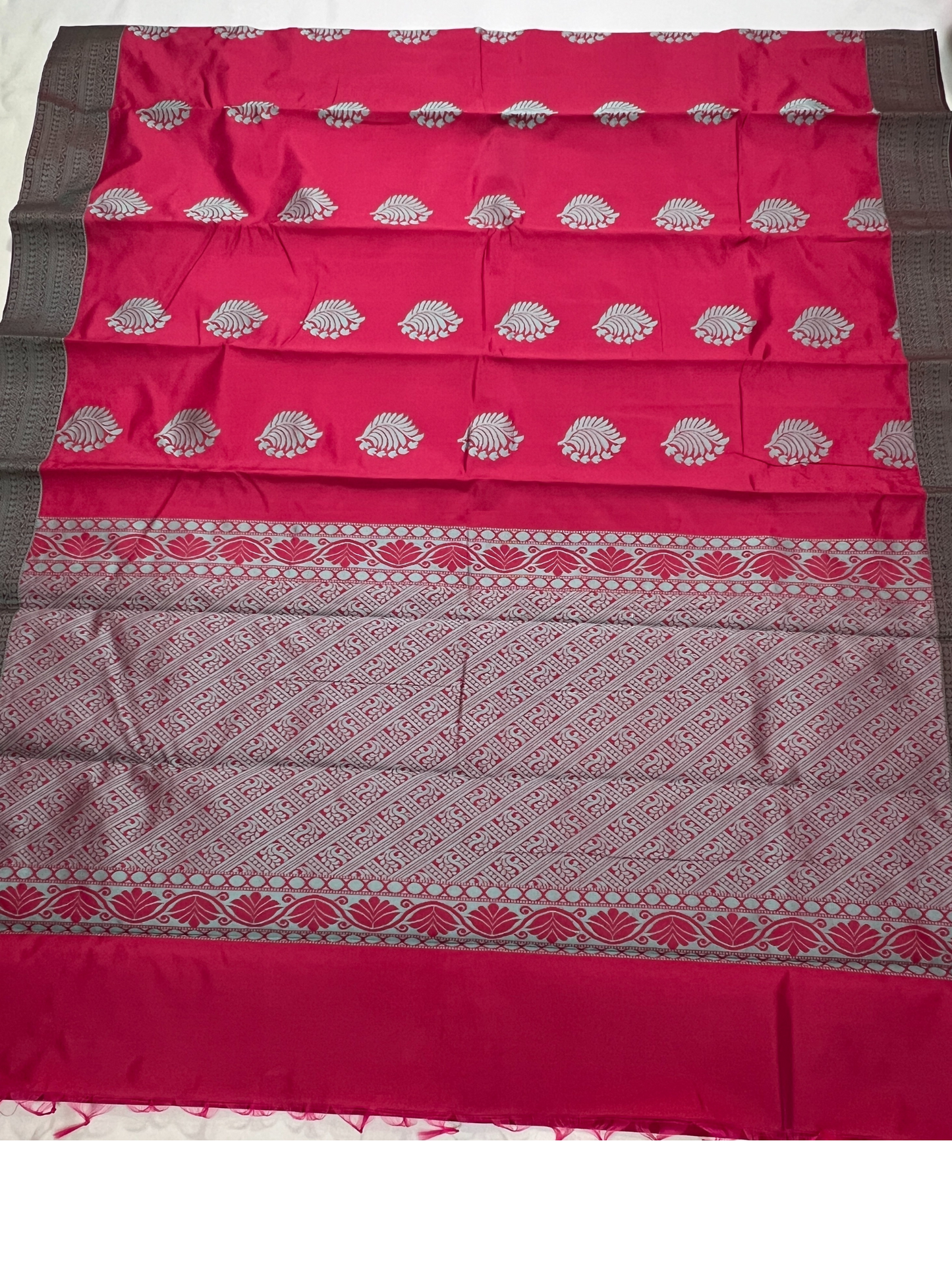 Red - Thread work - Cotton Saree