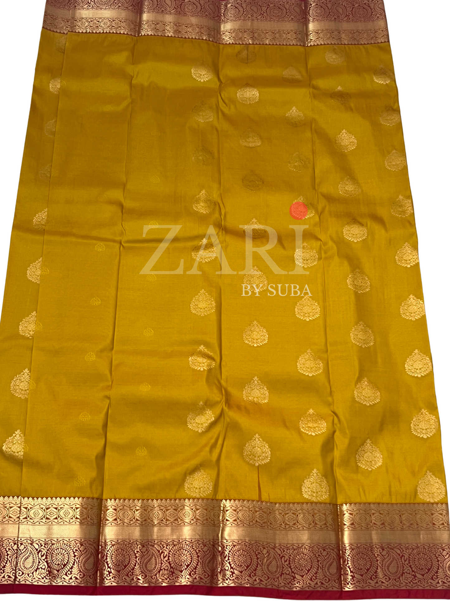 GOLDEN MAJESTY - Pure Kanchipuram Silk Saree
