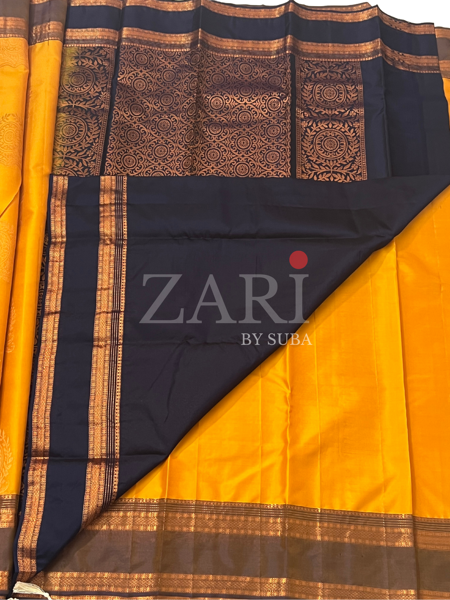 GOLDEN TIDE - Kanchipuram Silk Saree
