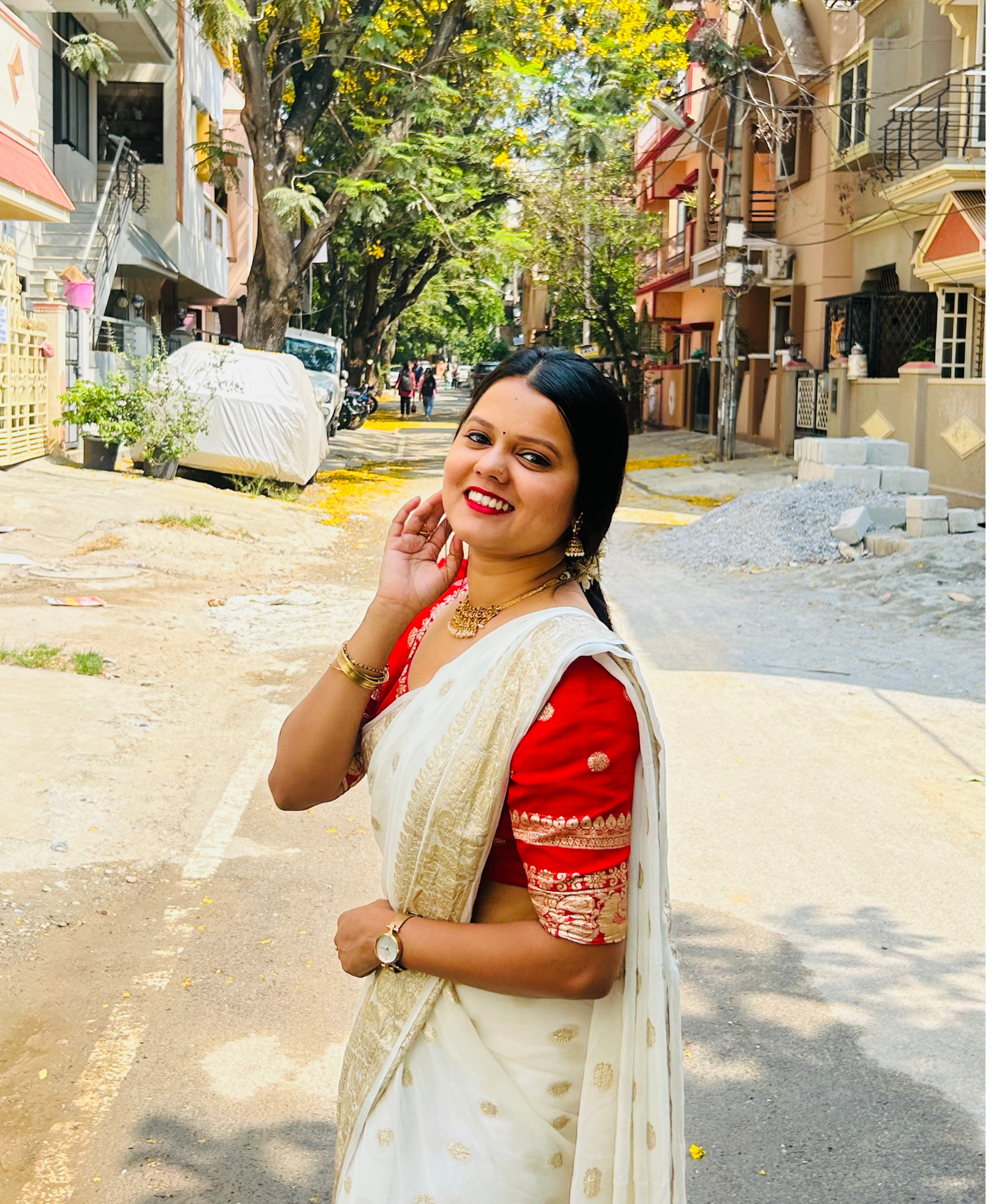 LAVANYA - WHITE
