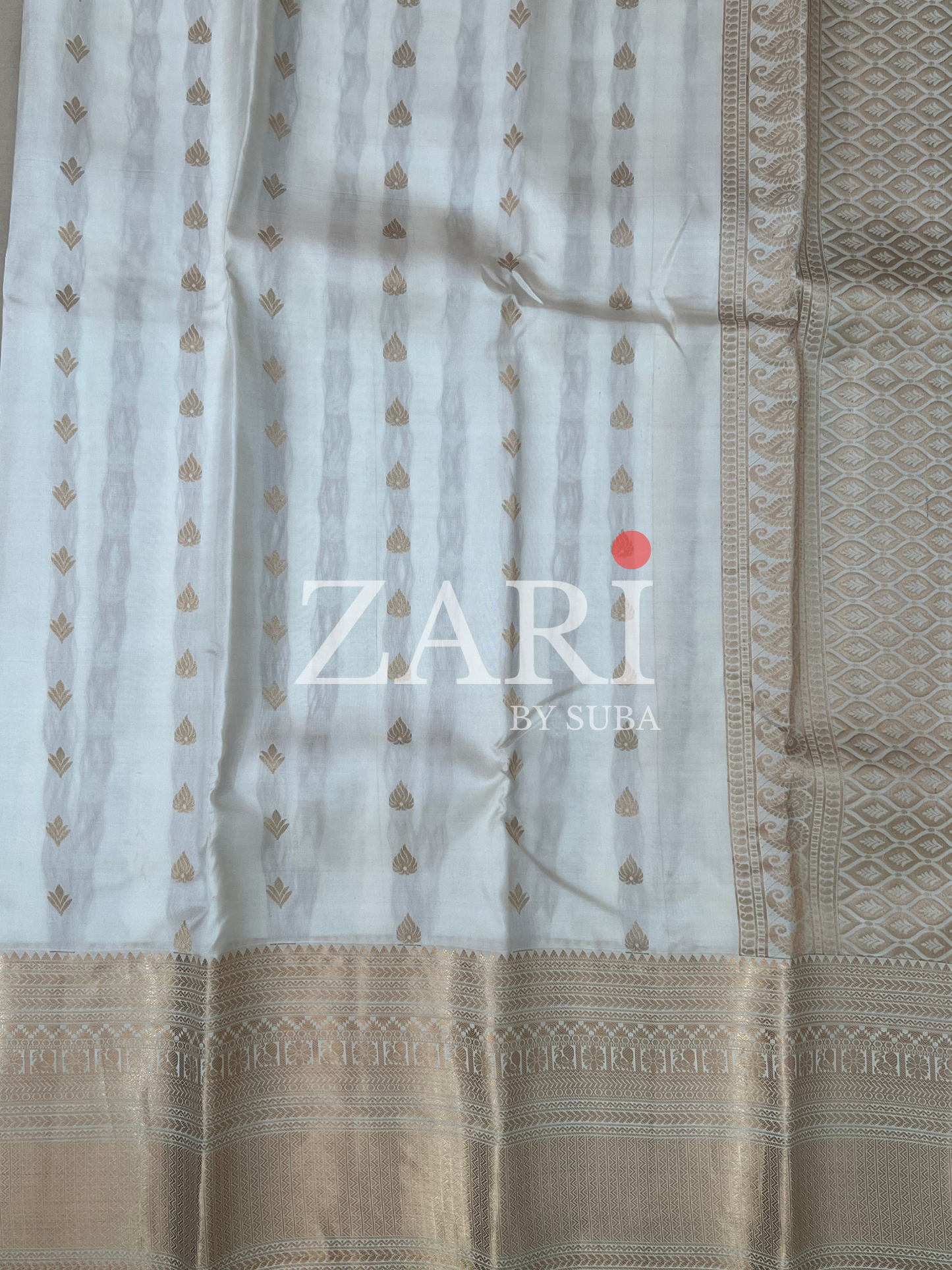 IVORY RADIANCE - Pure Kanchipuram Silk Saree