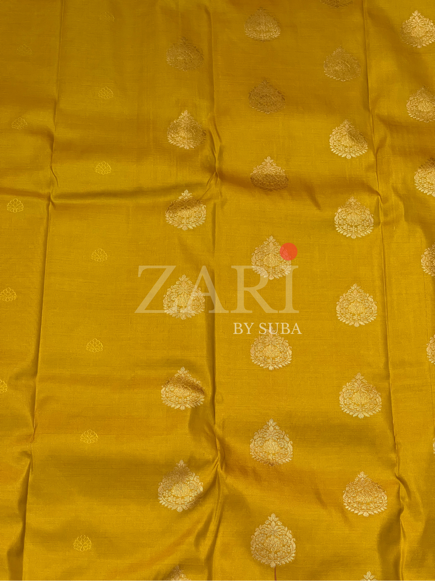 GOLDEN MAJESTY - Pure Kanchipuram Silk Saree