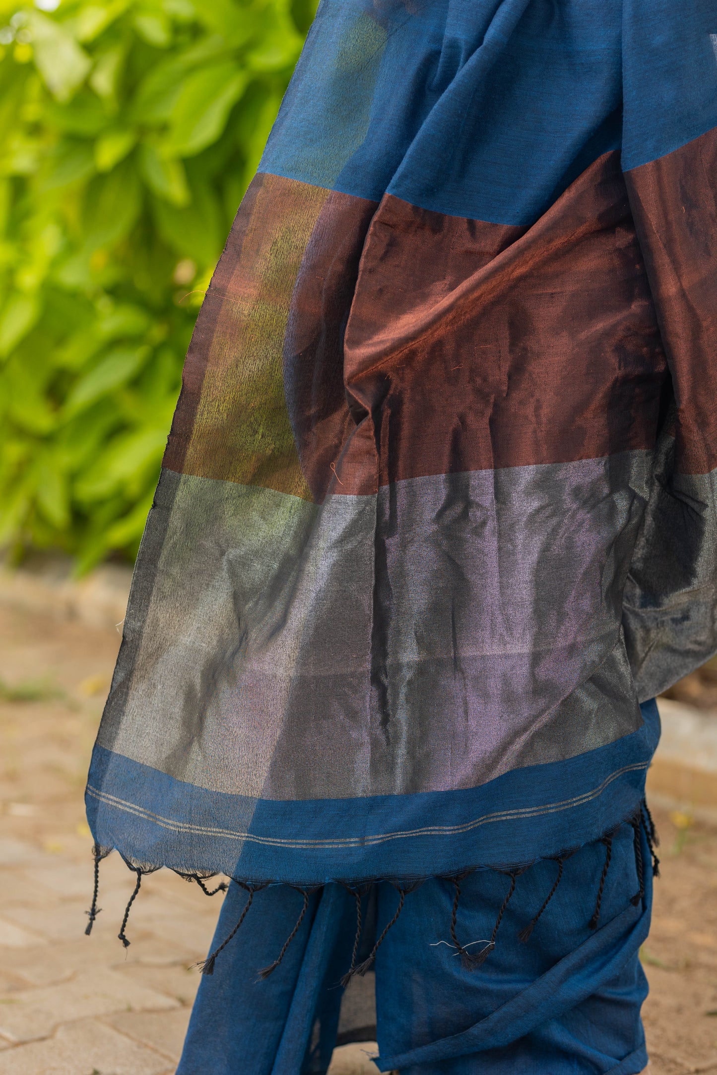 CHANDRIKA - Peacock Blue