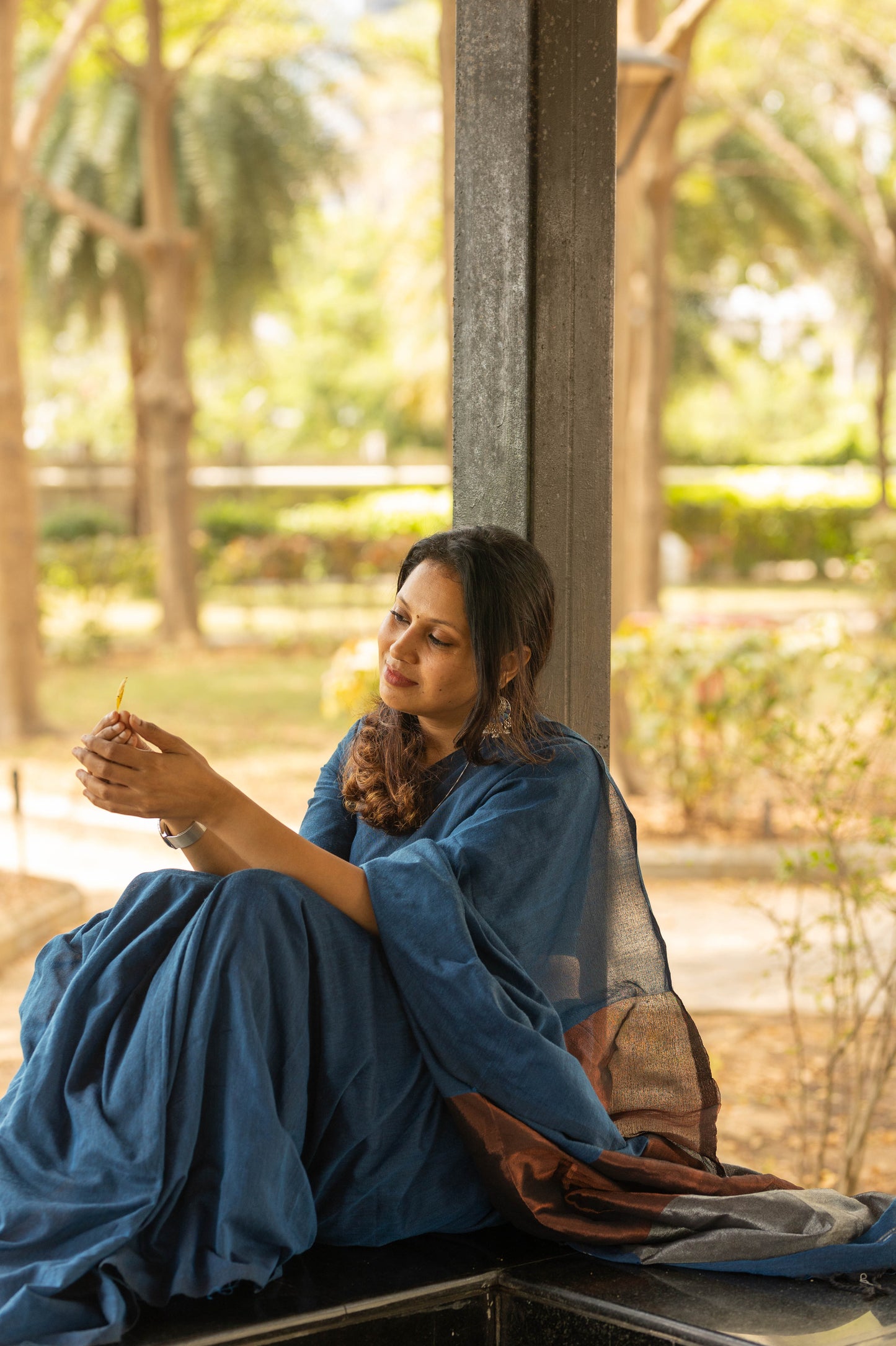 CHANDRIKA - Peacock Blue